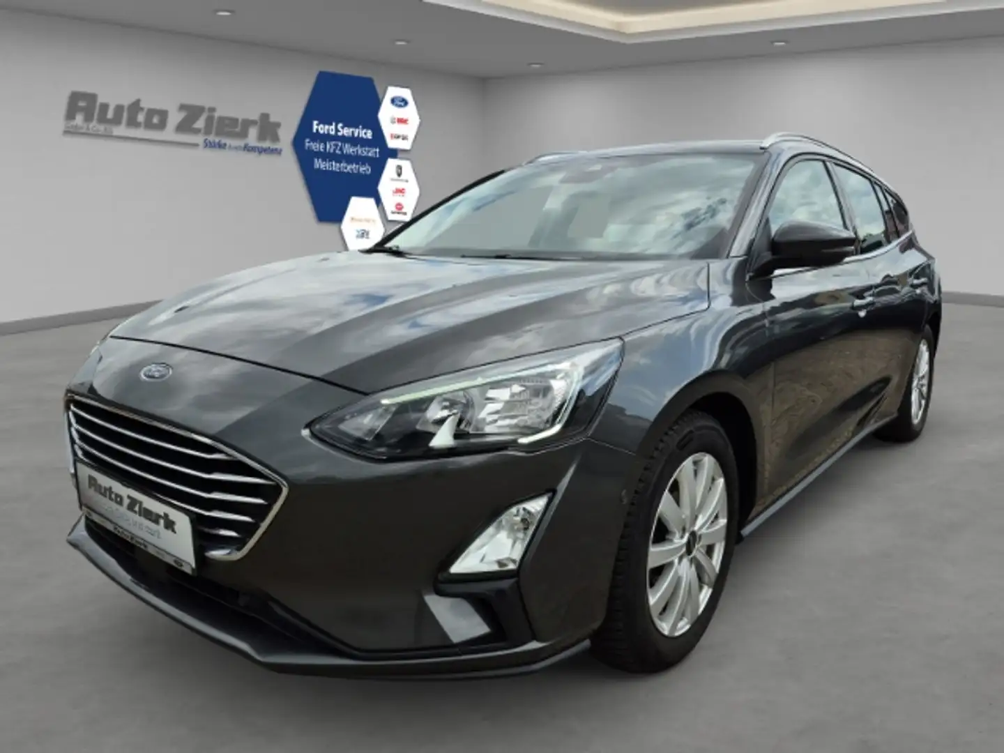 Ford Focus Turnier Titanium 2.0 EcoBlue,Panorama,Kamera,LED Grijs - 1
