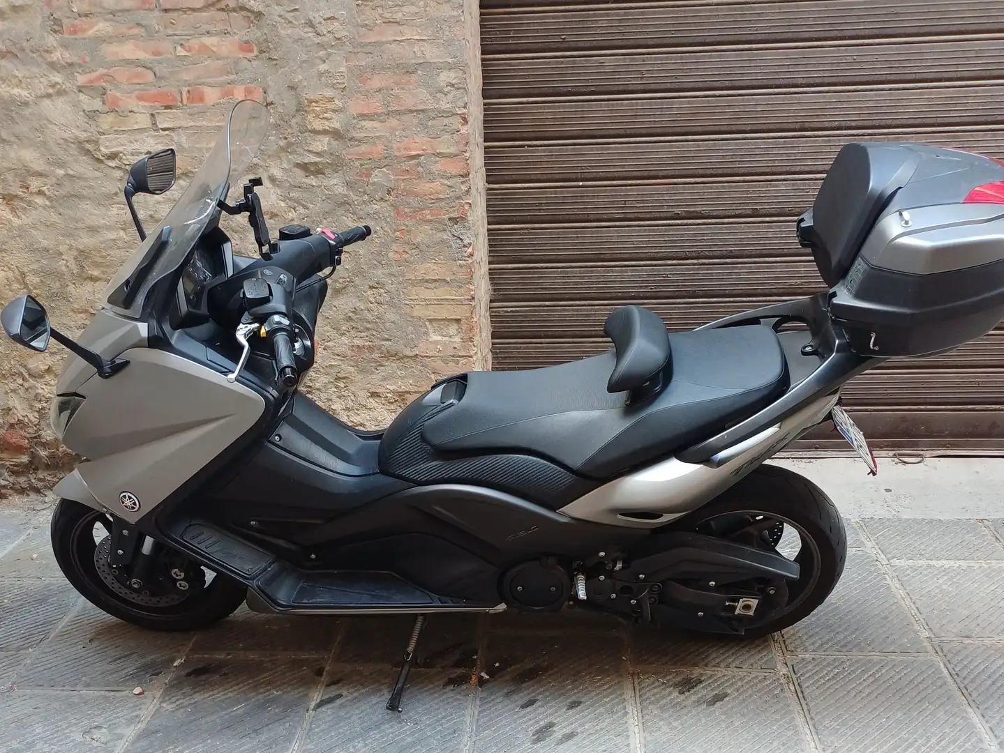 Yamaha TMAX 530 530 abs Argintiu - 1