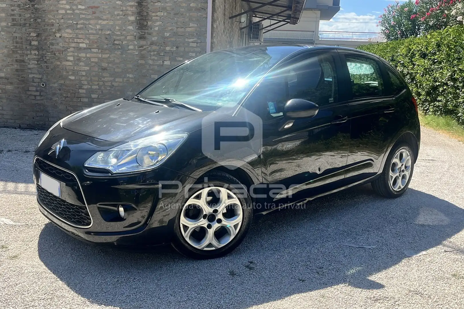 Citroen C3 C3 1.4 HDi 70 Exclusive Noir - 1