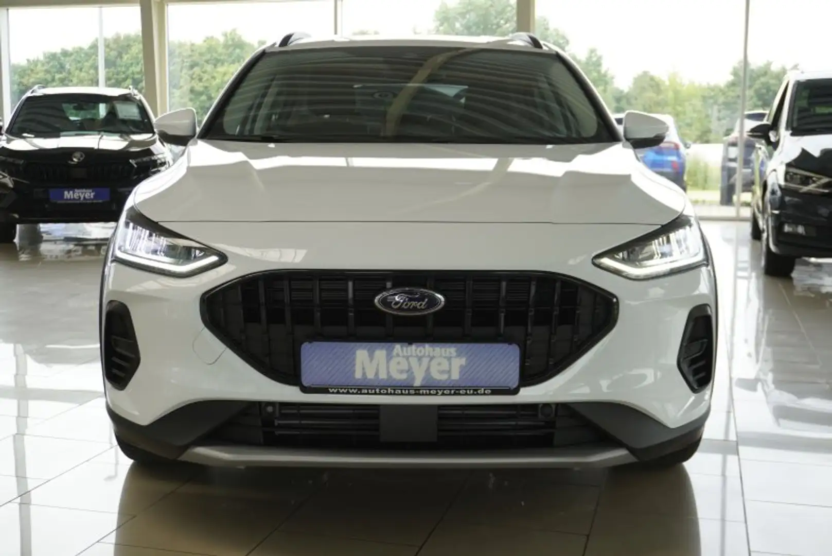 Ford Focus Active X 1.0 155PS aAHK/LED/Navi/Kamera/Winterp. Weiß - 2