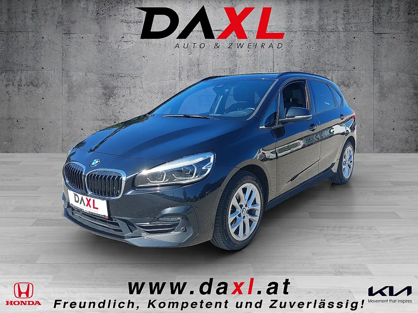BMW 218 d Active Tourer Sport Line Aut. Schwarz - 1