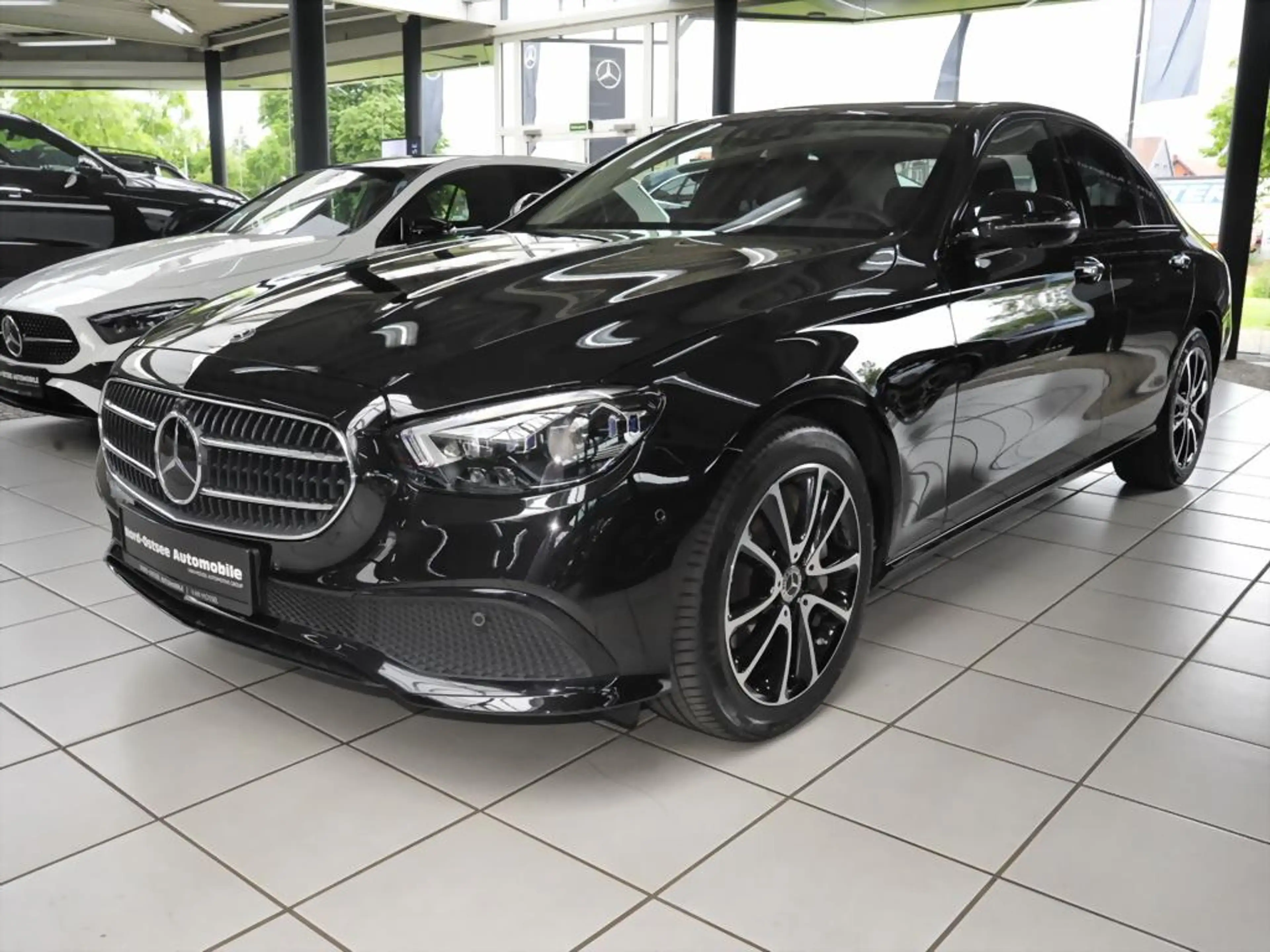 Mercedes-Benz E 450 4M AVANTGARDE 360 ACC PDC MULTIBEAM PANO — photo 8