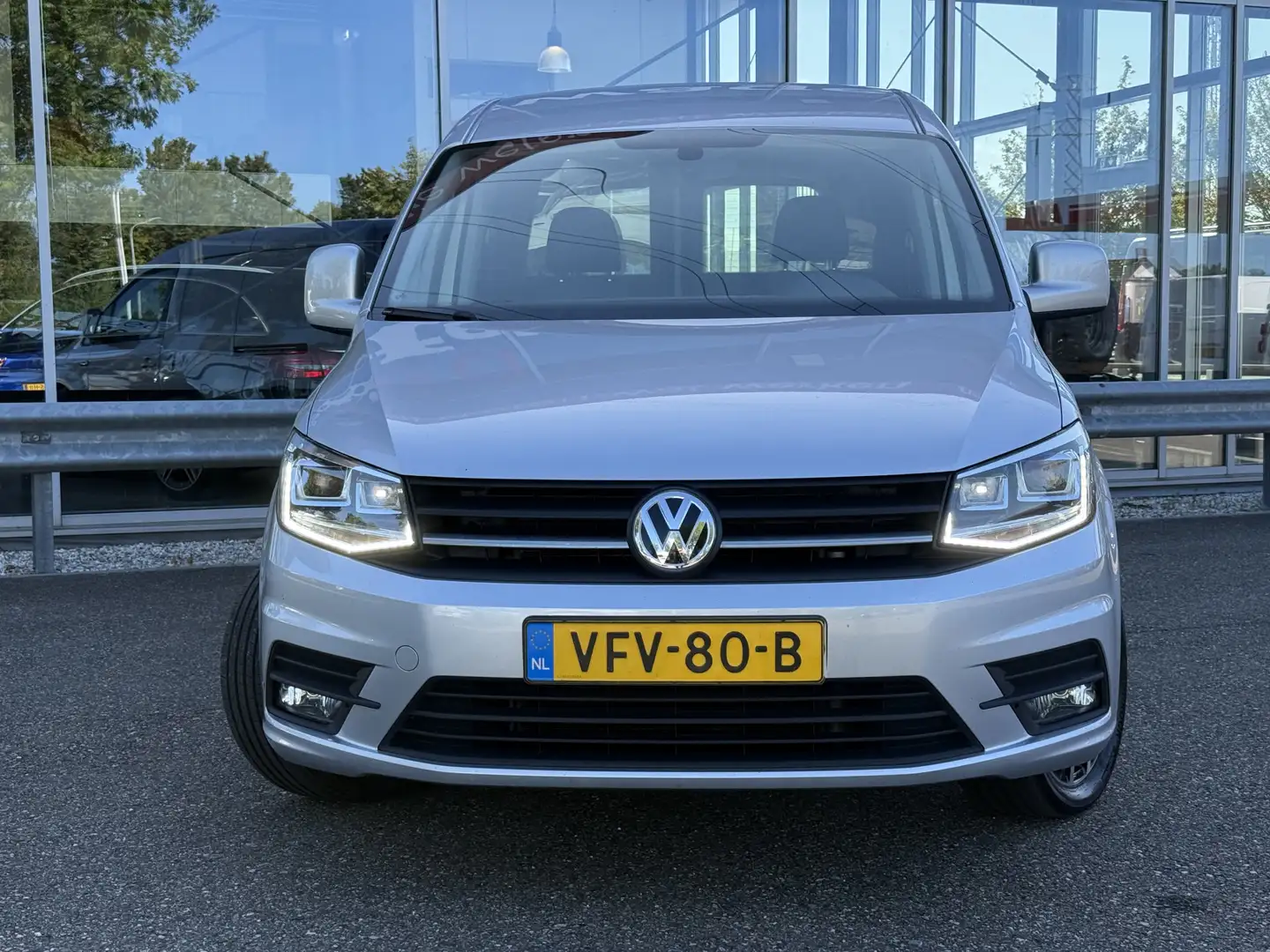 Volkswagen Caddy 2.0 TDI L2H1 BMT Maxi Exclusive Edtion | NL-auto | Grijs - 2