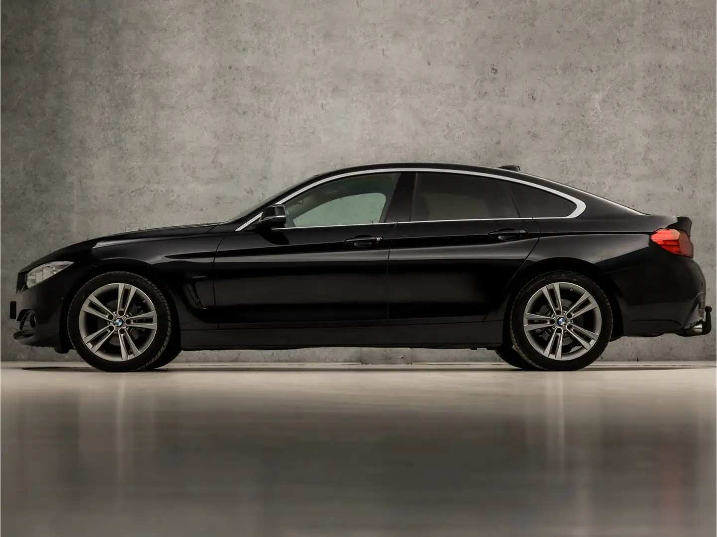 BMW 420 4-serie Gran Coupé 420i Sportline 184Pk Automaat ( Noir - 2