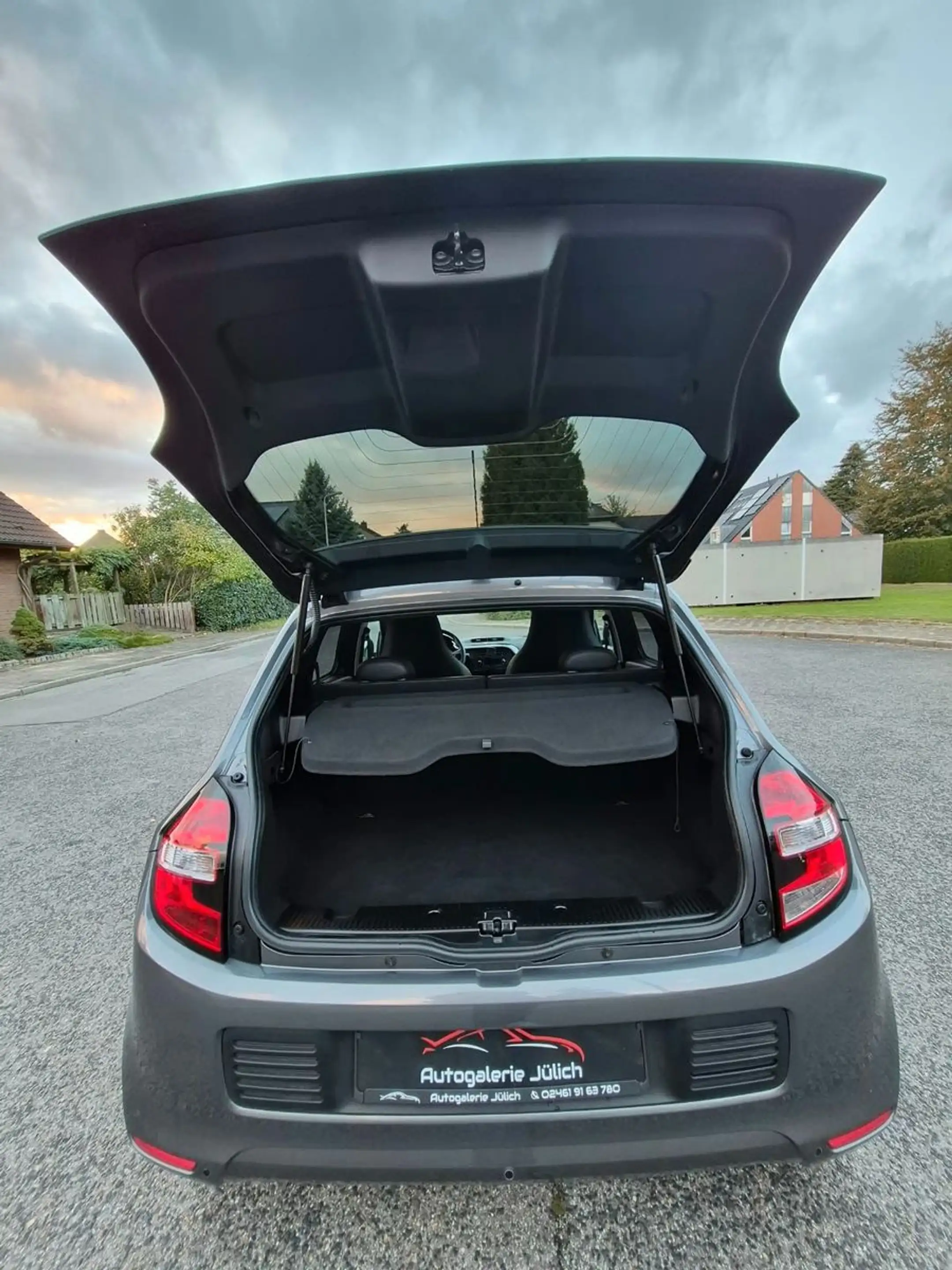 Renault Twingo Intens*Red Night*Wenig Km — photo 11