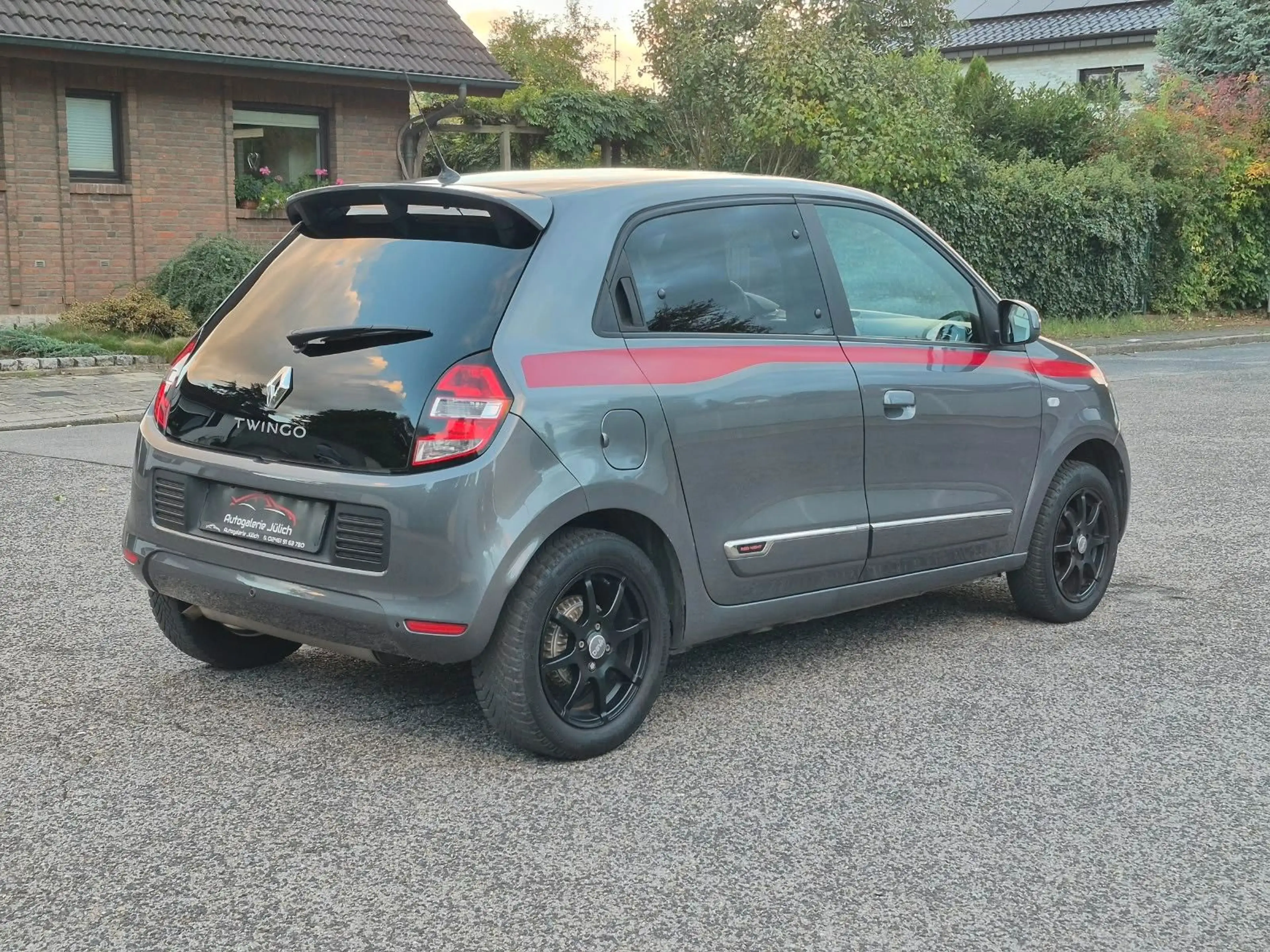 Renault Twingo Intens*Red Night*Wenig Km — photo 10