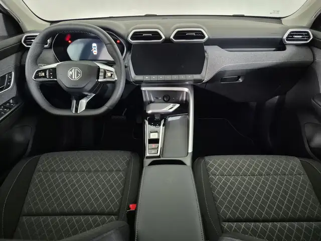 MG ZS view 8