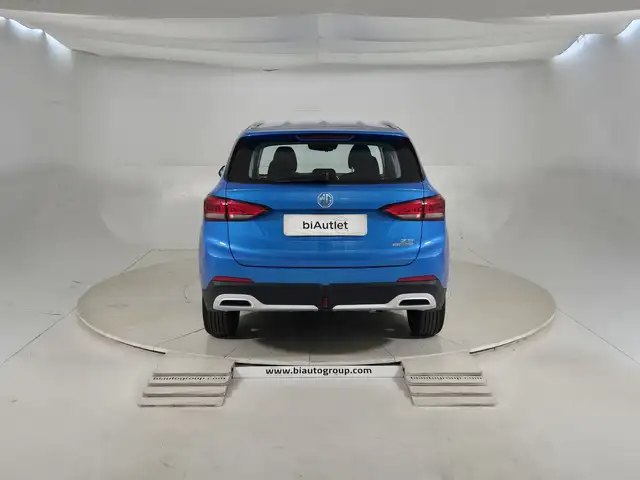 MG ZS view 3