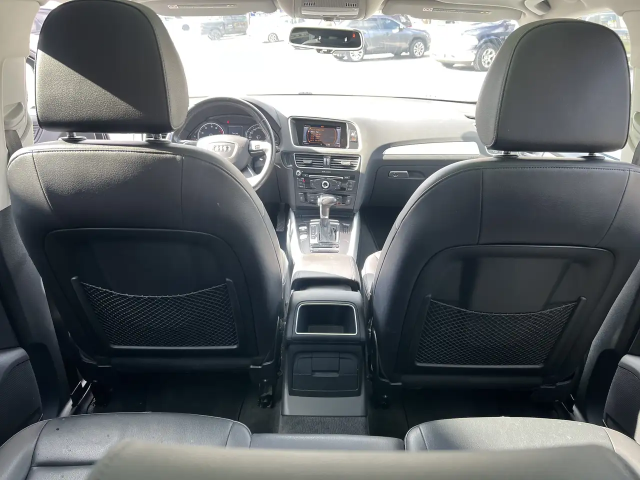 Audi Q5 снимка Audi Q5