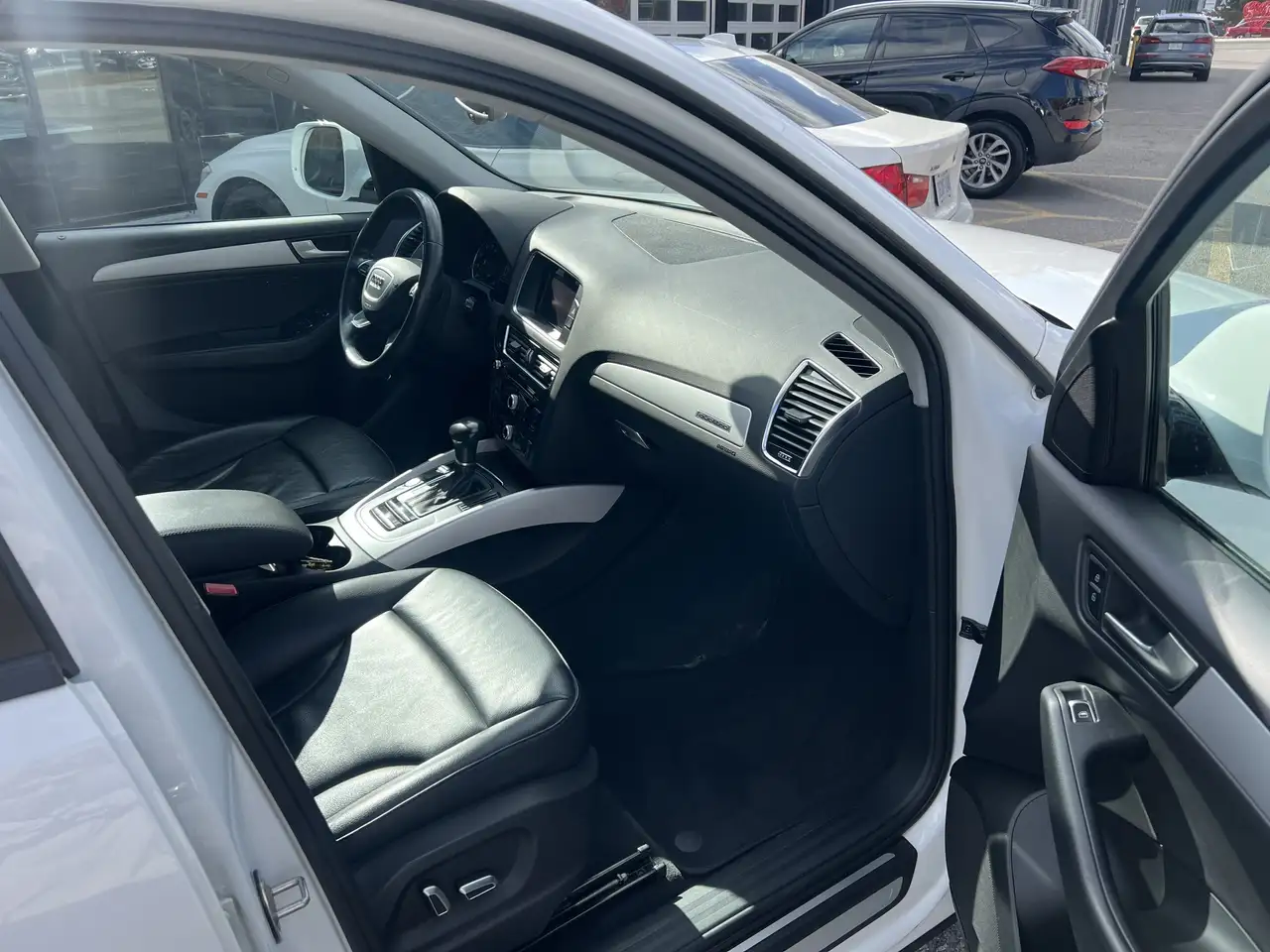 Audi Q5 снимка Audi Q5