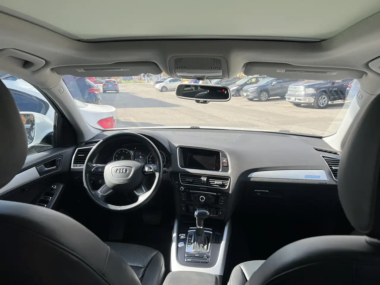 Audi Q5 снимка Audi Q5