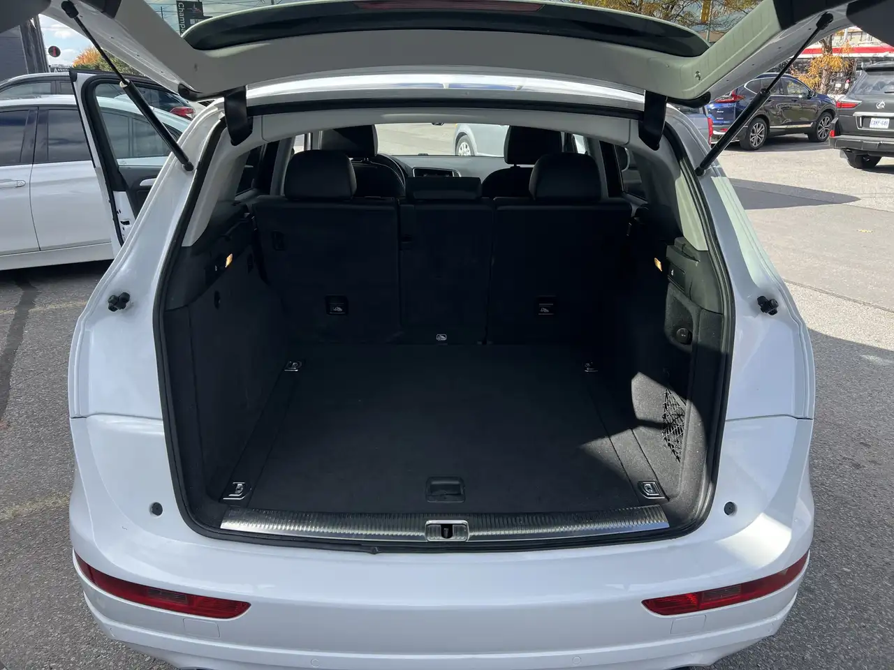 Audi Q5 снимка Audi Q5