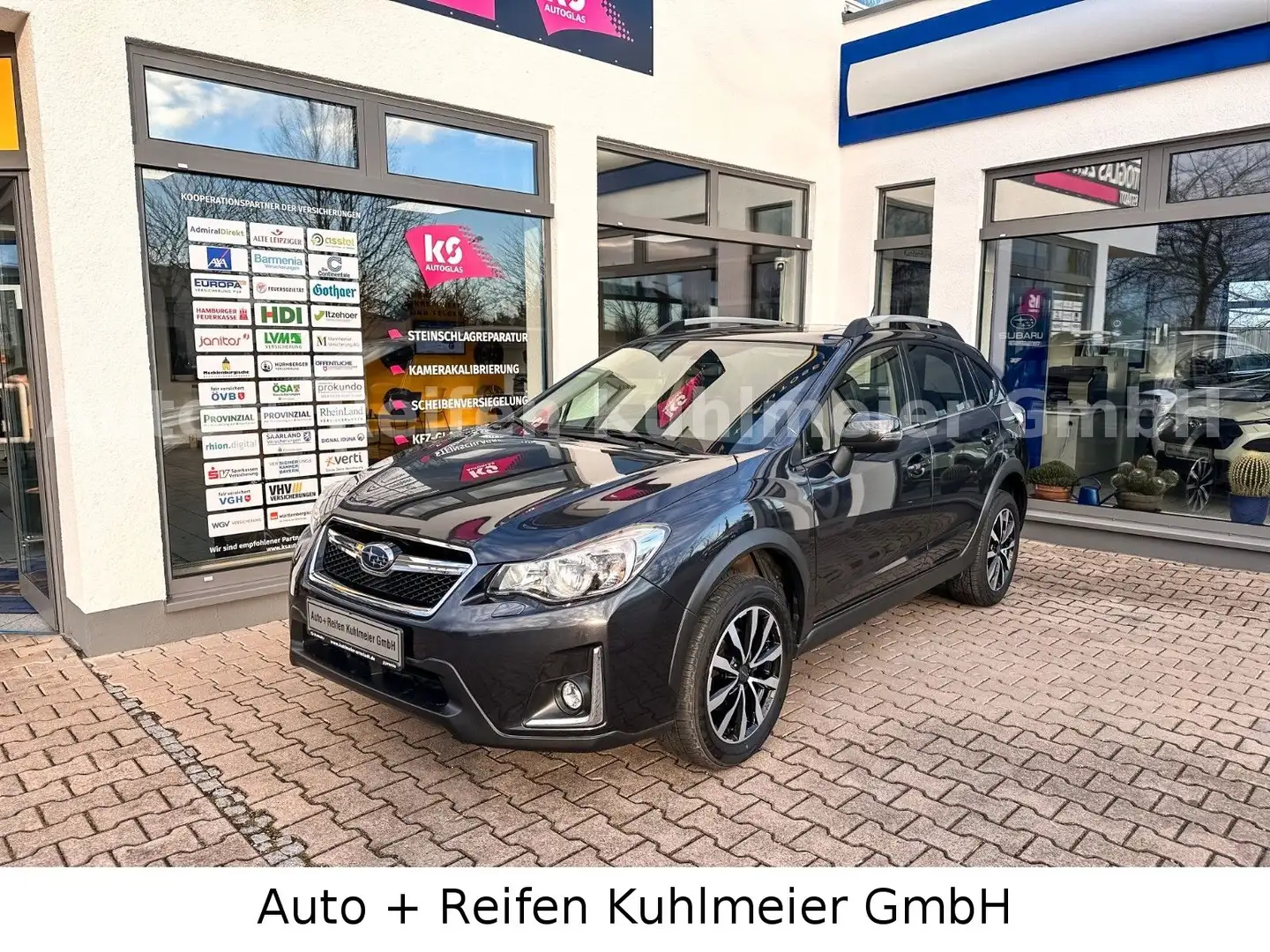 Subaru XV 2.0i Exclusive+ CVT 4WD - AHK Gris - 2