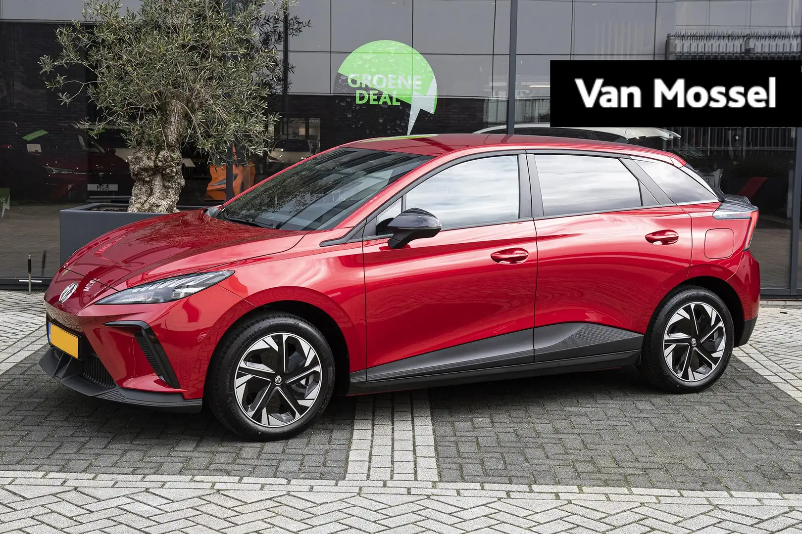 MG MG4 Standard 51 kWh | Private Lease vanaf € 399,- 72mn Piros - 1
