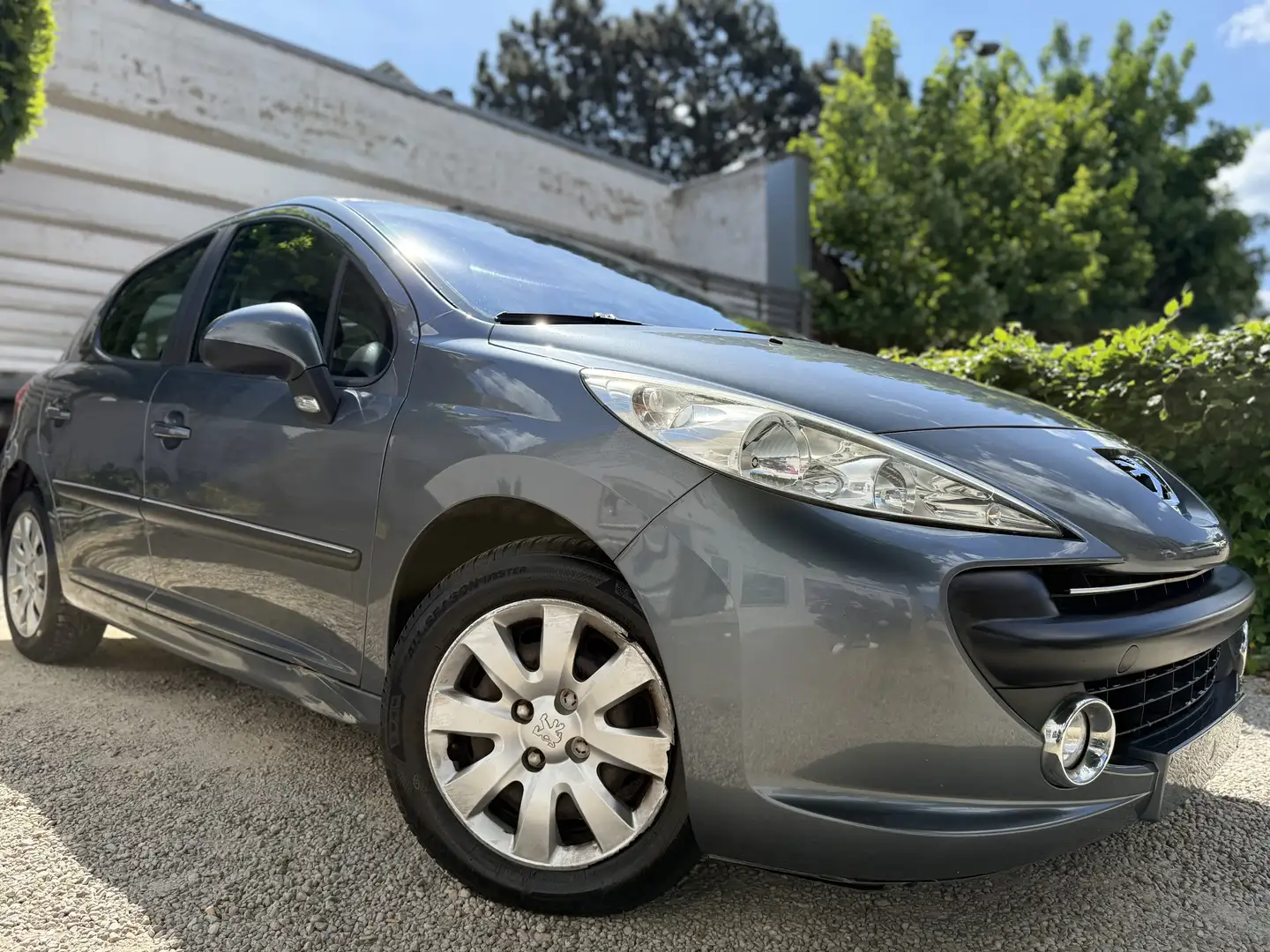 Peugeot 207 1.4 HDi Sporty Gris - 1