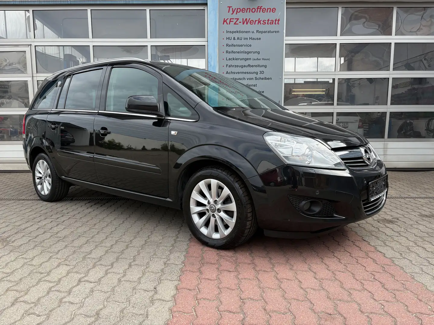 Opel Zafira 1,8 , Sitzheizung, Tempomat, HU/AU neu Schwarz - 2