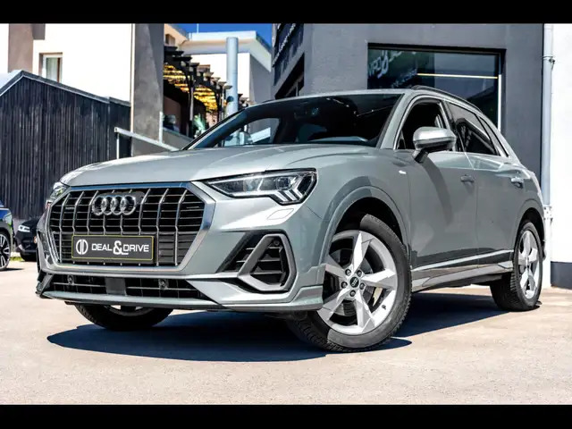 Audi Q3 main image