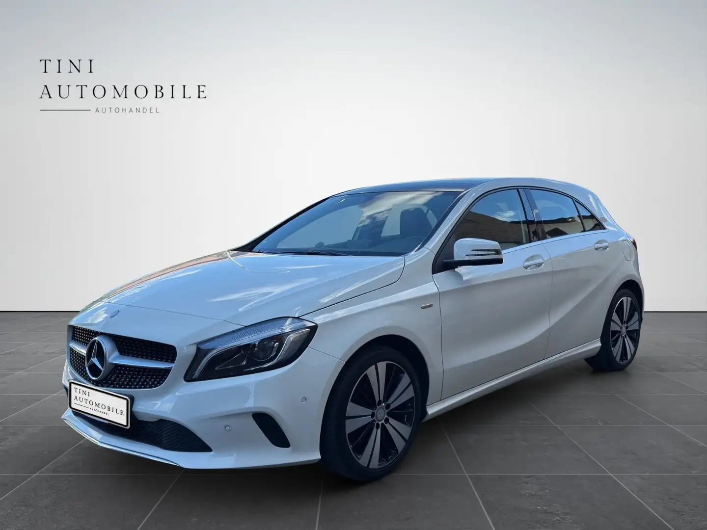 Mercedes-Benz A 160 A -Klasse 160*Schiebedach*Leder*Keyless-Go* Weiß - 1
