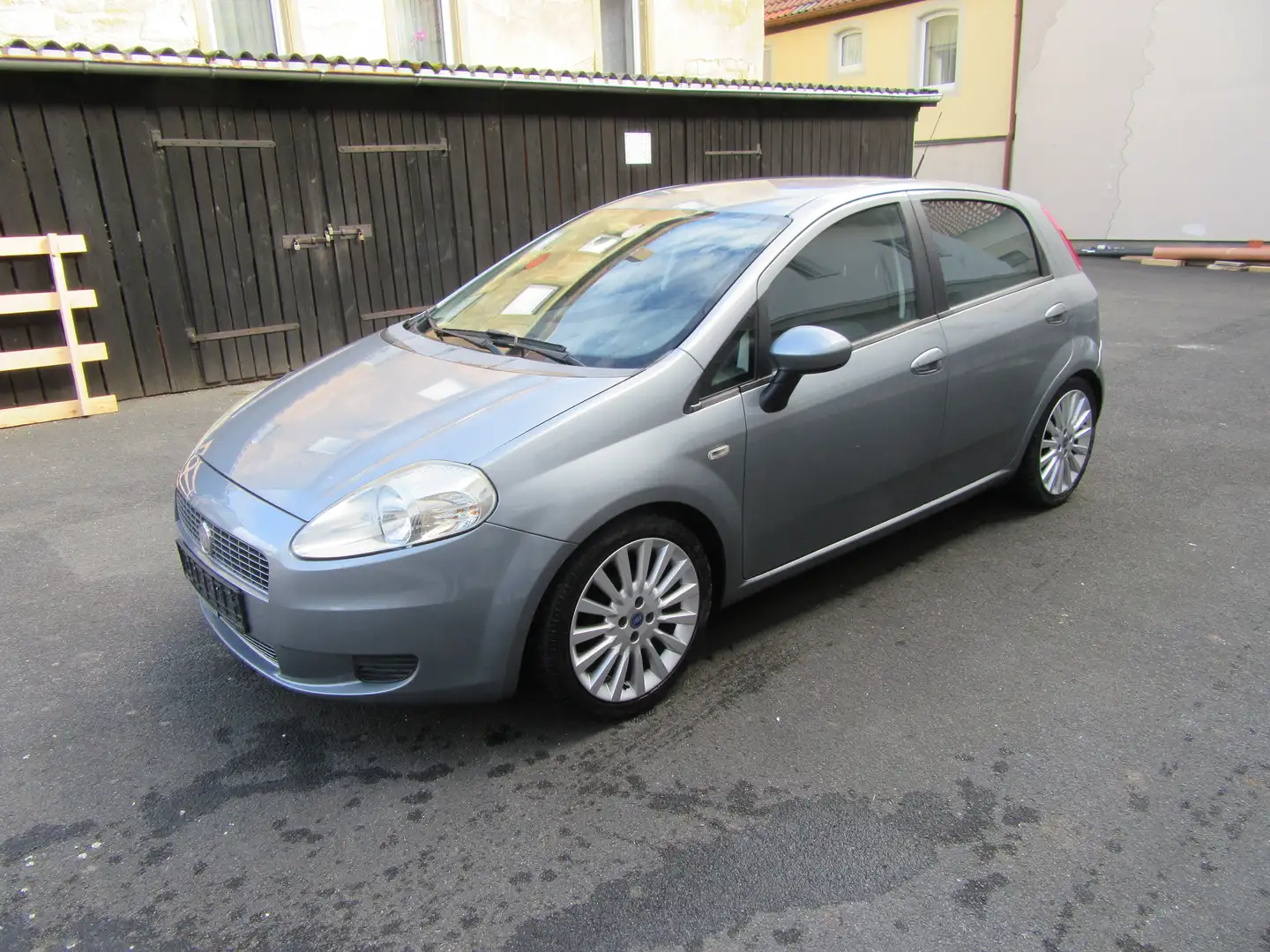 Fiat Grande Punto 1.4 8V Active Zilver - 1
