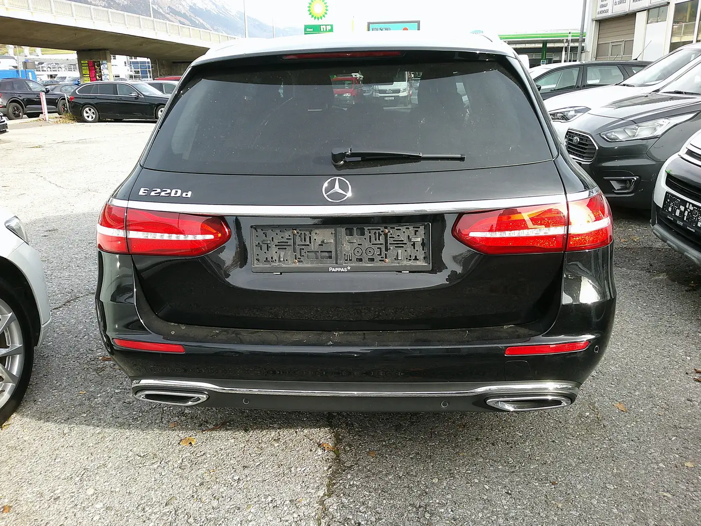 Mercedes-Benz E 220 E 220 d (213.204) Schwarz - 2
