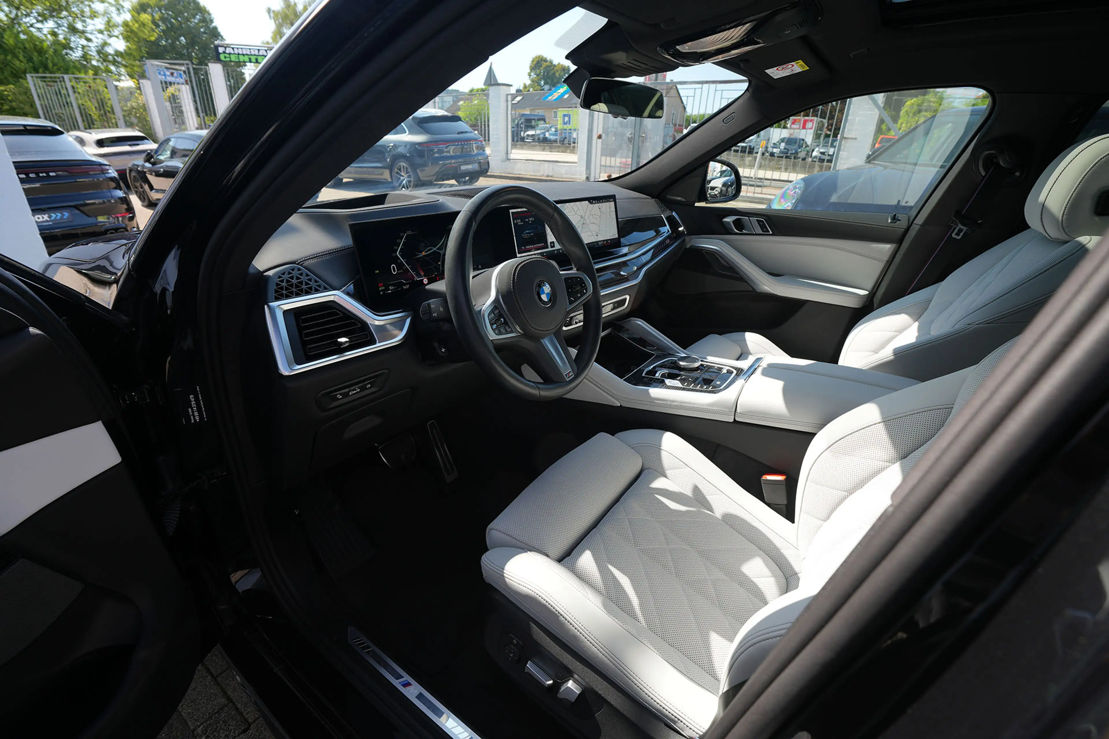 BMW X6 xDrive30d M SPORT PRO-LUFTF.-PANO-HUD-H+K-22M — photo 18
