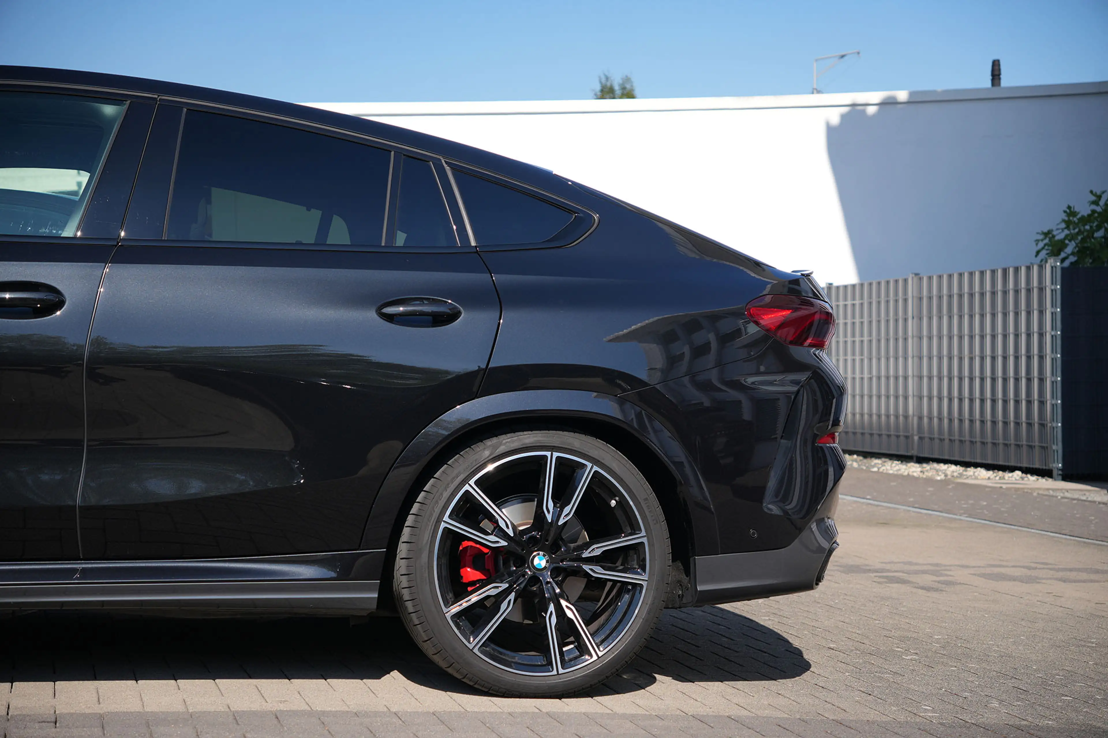 BMW X6 xDrive30d M SPORT PRO-LUFTF.-PANO-HUD-H+K-22M — photo 17
