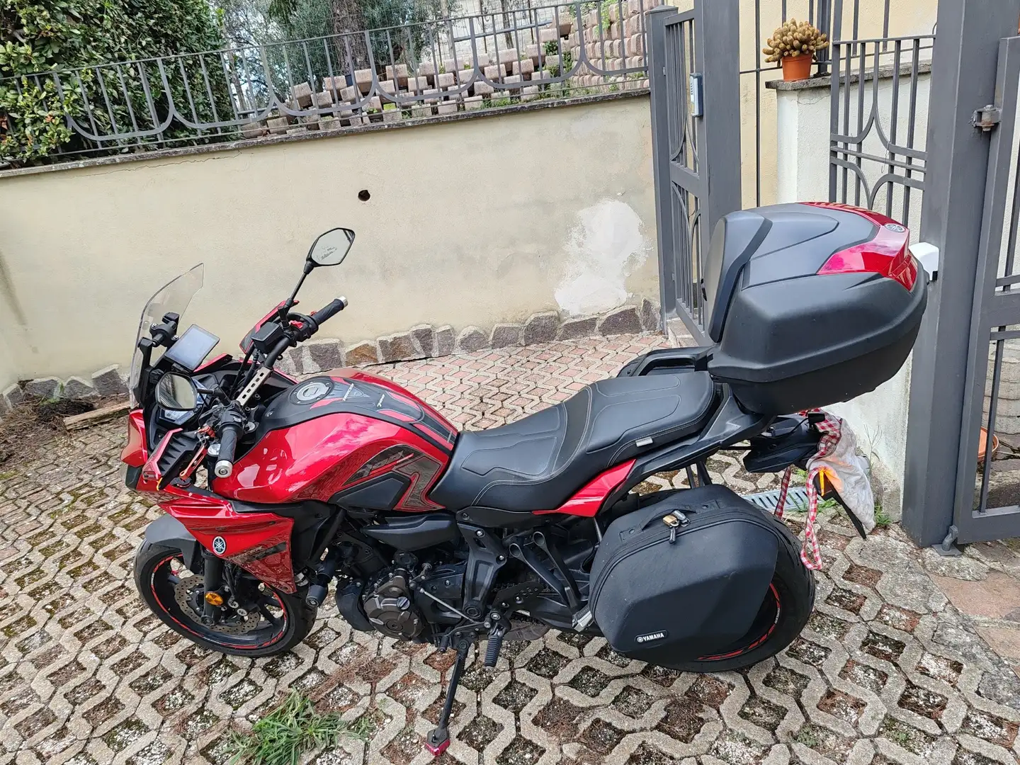 Yamaha Tracer 700 abs Rosso - 2