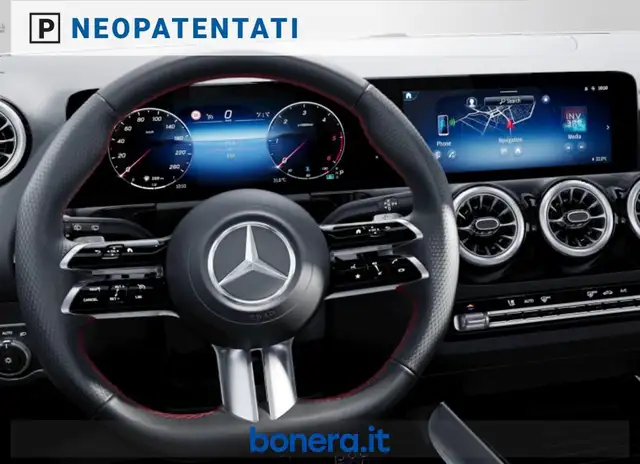 Mercedes-Benz Gla Class view 5