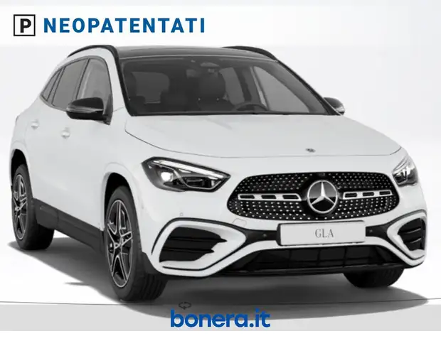 Mercedes-Benz Gla Class view 2