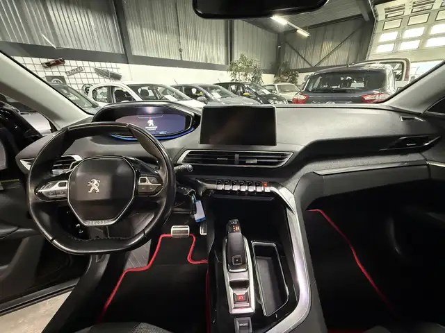 Peugeot 3008 view 7