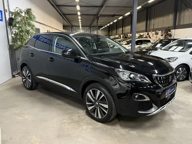 Peugeot 3008 view 4