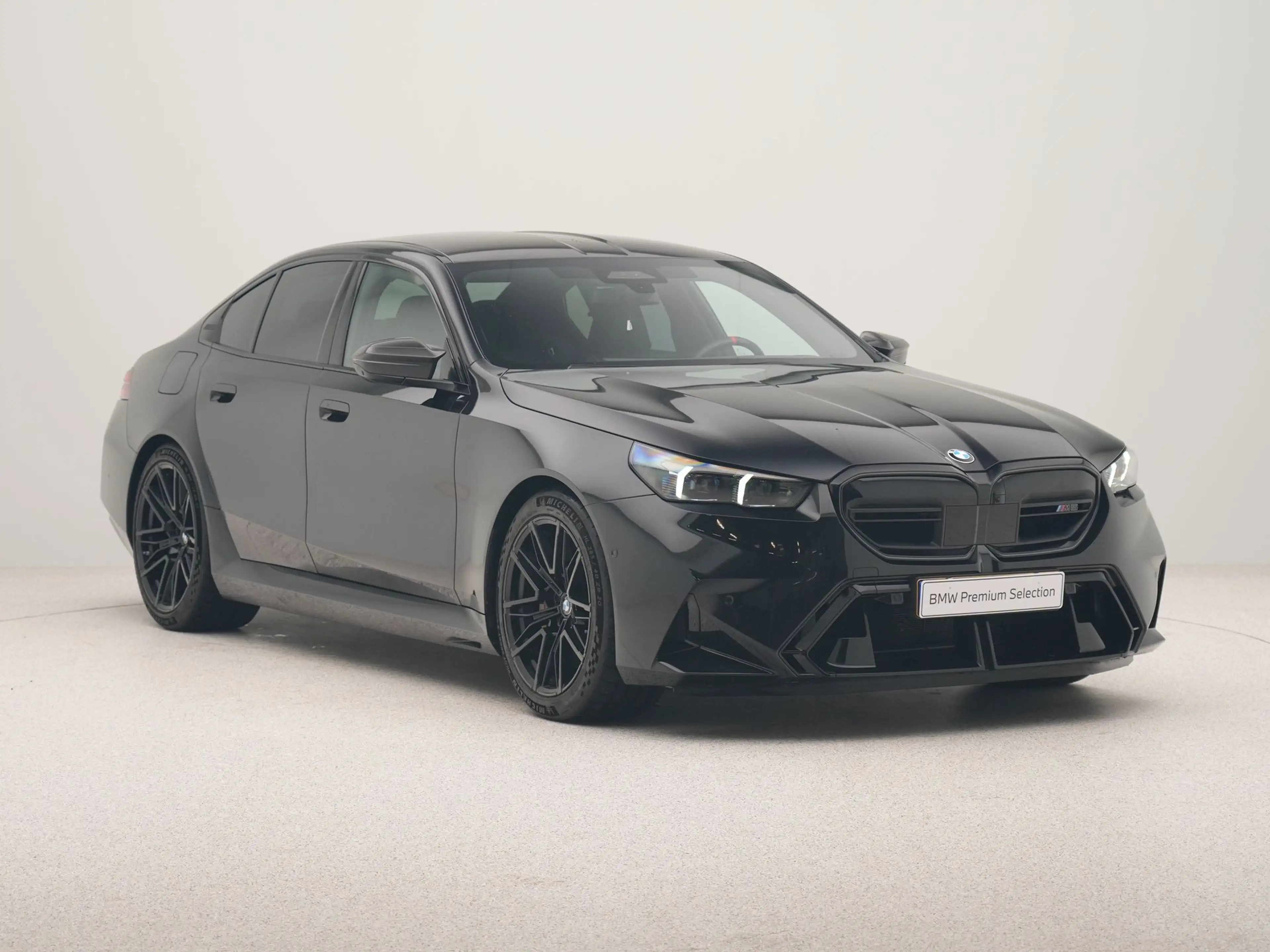 BMW M5 Sedan — photo 7