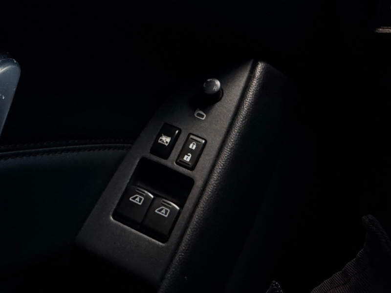 Infiniti G37 Coupé Aut., Leer, Dakje, Cruise, ECC, PDC, Navi — photo 15