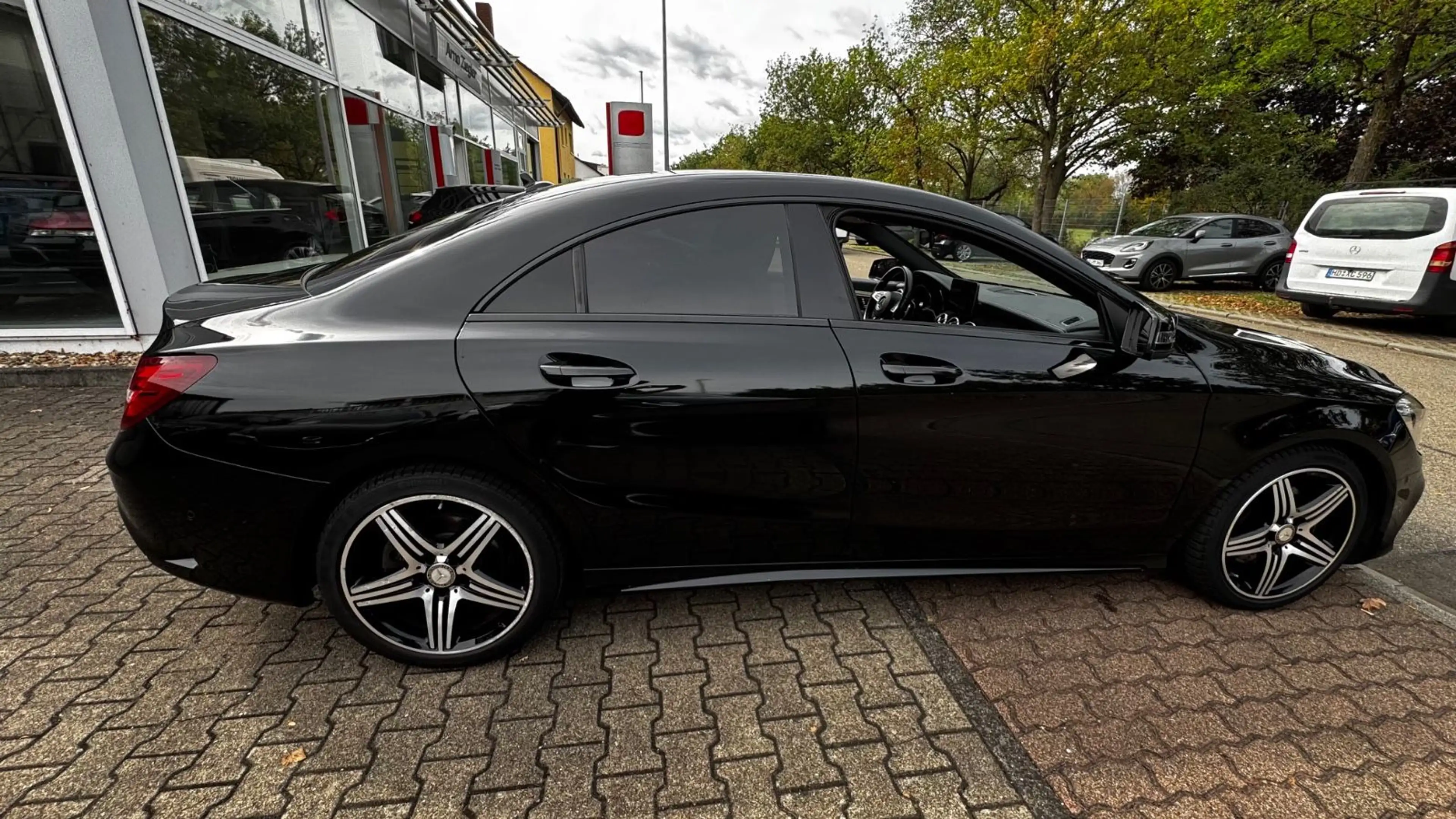 Mercedes-Benz CLA 220 4Matic *AMG Line/Night-Paket/Kamera* — photo 7