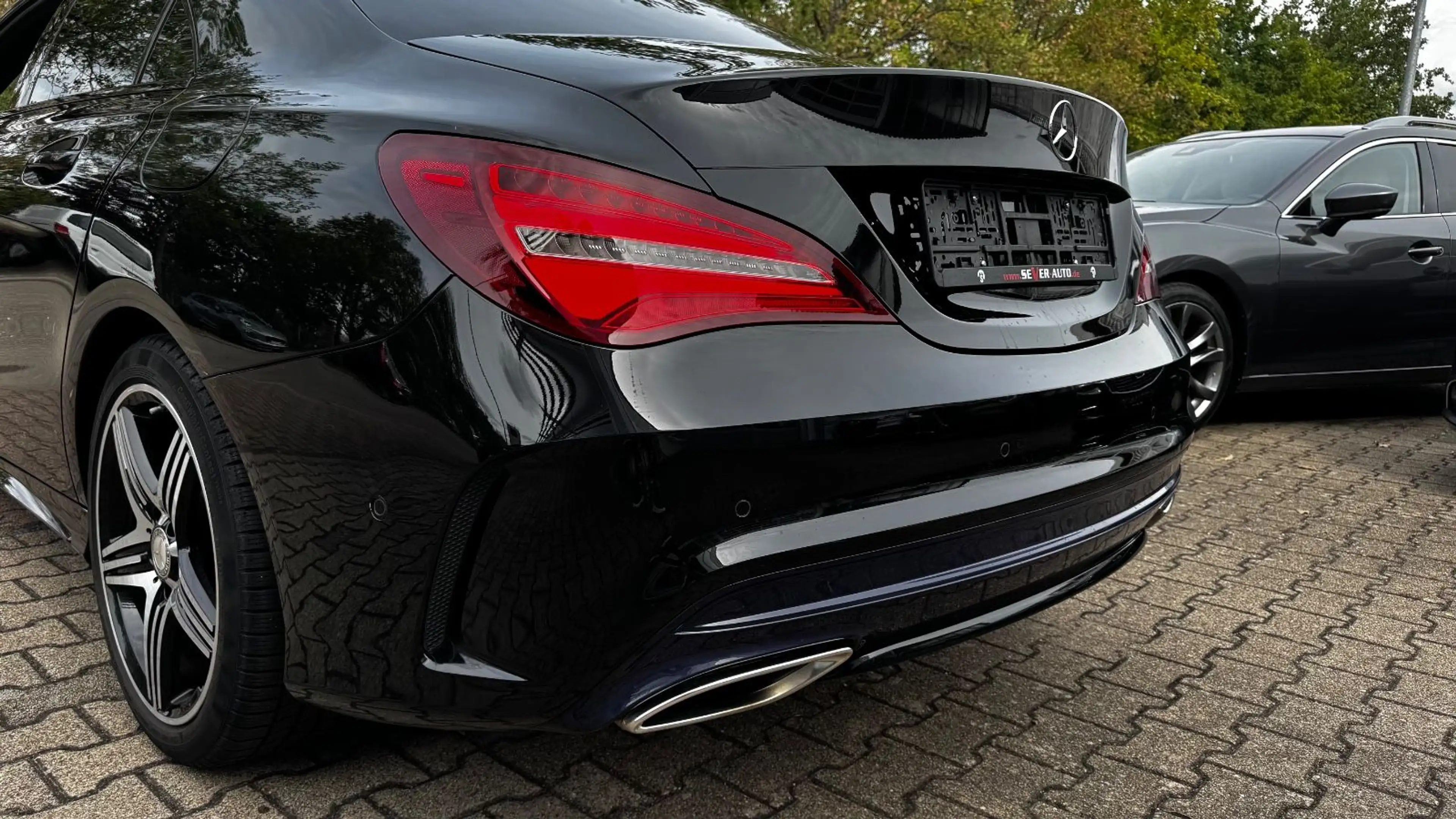 Mercedes-Benz CLA 220 4Matic *AMG Line/Night-Paket/Kamera* — photo 8