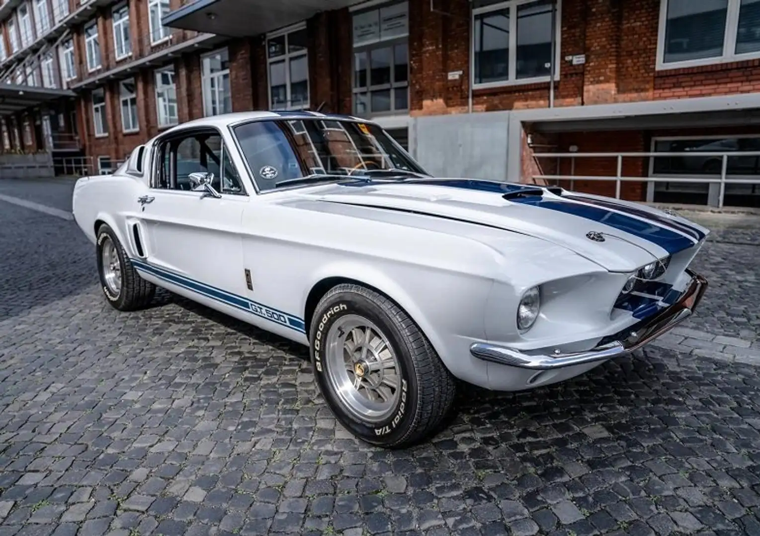 Ford GT Shelby GT 500 Fastback Nero - 2