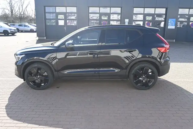 2025 Volvo XC40 in Black for sale