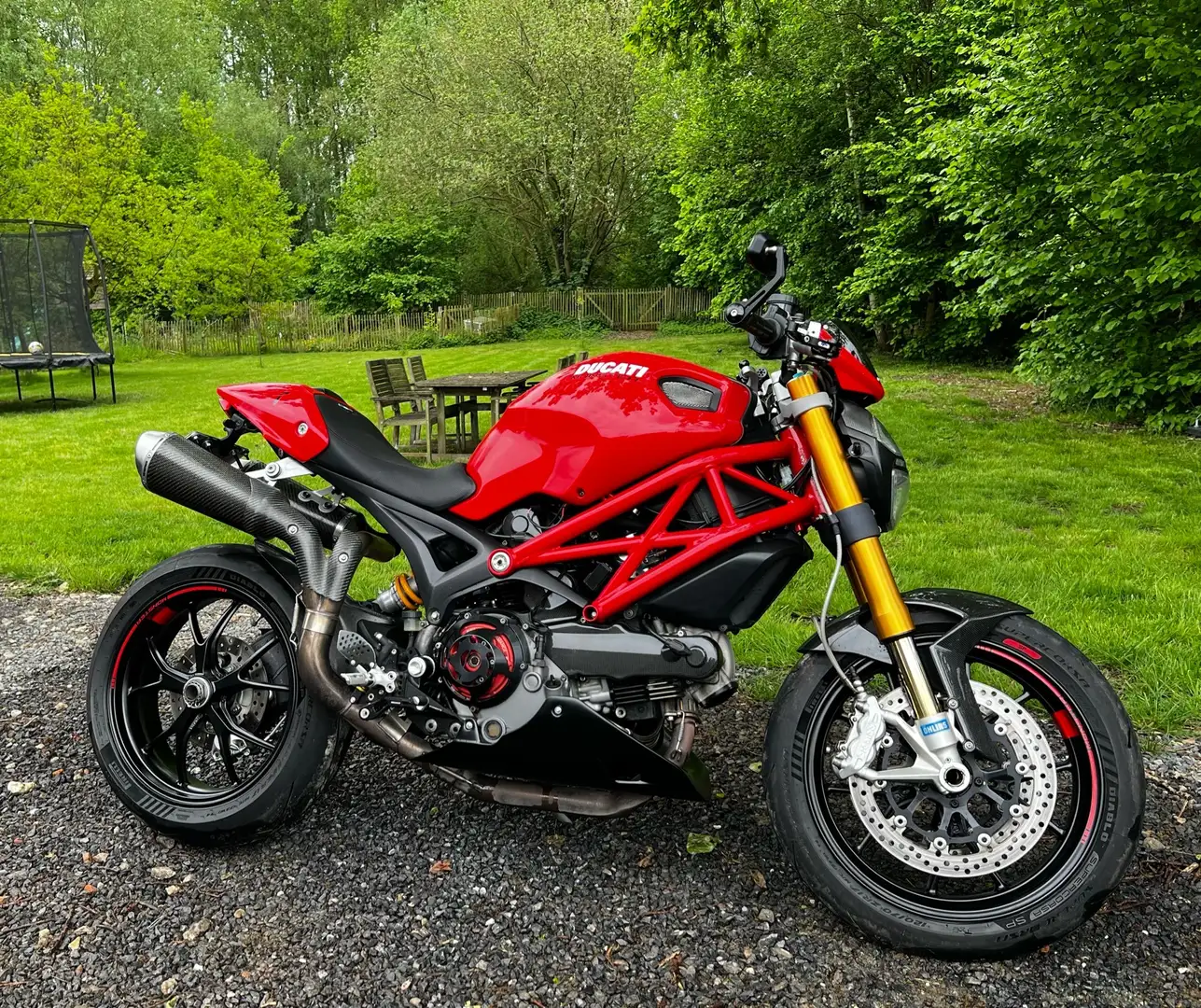 Ducati Monster 1100 s Red - 1