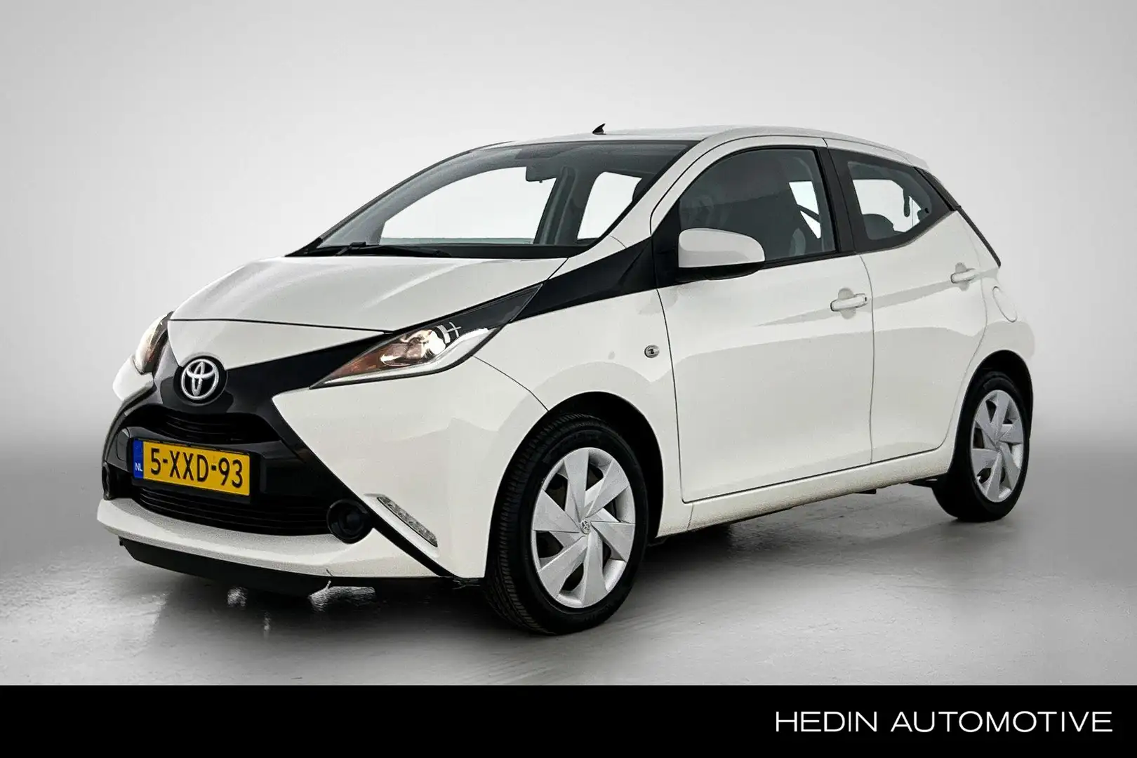 Toyota Aygo 1.0 VVT-i x-play | Radio | elektrische ramen voor Wit - 1