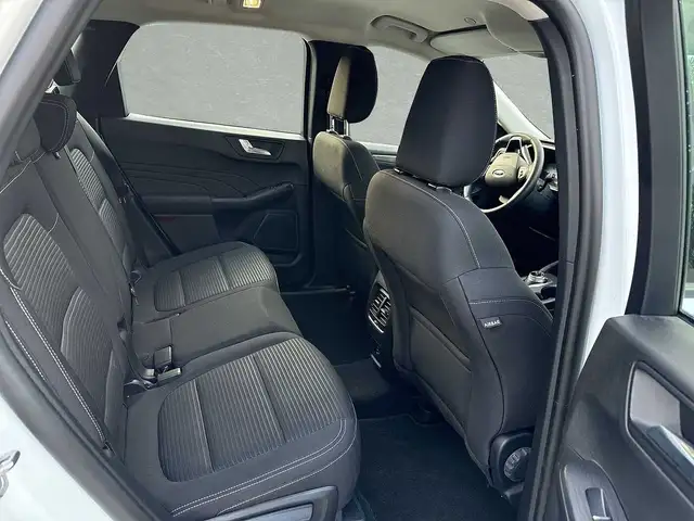 Ford Kuga view 5
