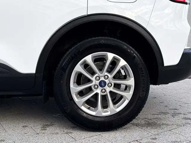 Ford Kuga view 9