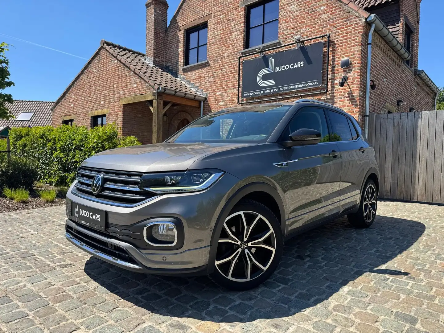 Volkswagen T-Cross 1.0 TSI R-line OPF DSG Gris - 1