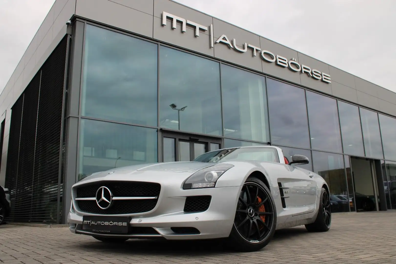 Mercedes-Benz SLS * GT * ROADSTER CARBON/KERAMIK/5000KM! Silber - 1