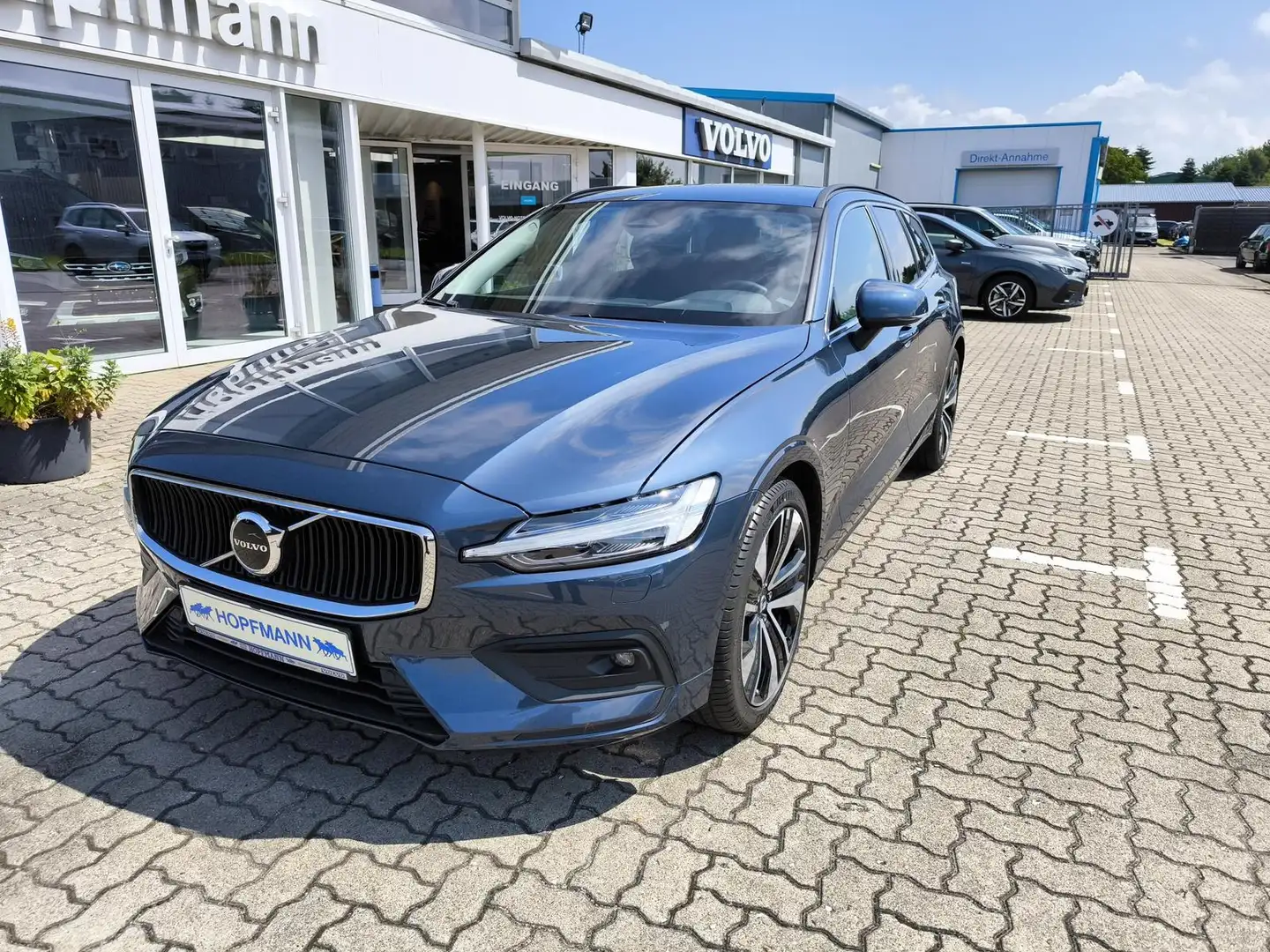 Volvo V60 B4 (Diesel) Aut. Core / ACC / AHK / Standhzg Bleu - 1