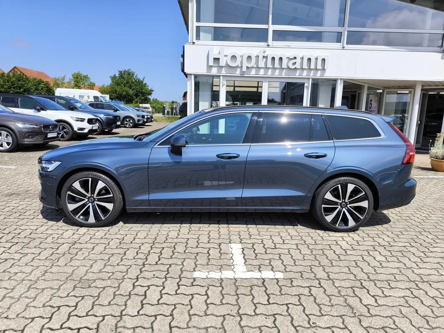 Volvo V60 B4 (Diesel) Aut. Core / ACC / AHK / Standhzg Bleu - 2