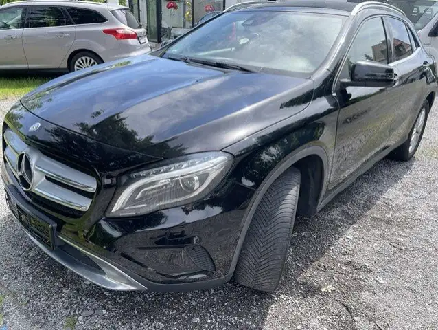 Mercedes-Benz GLA 220 GLA Diesel d 4Matic 7G-DCT Urban