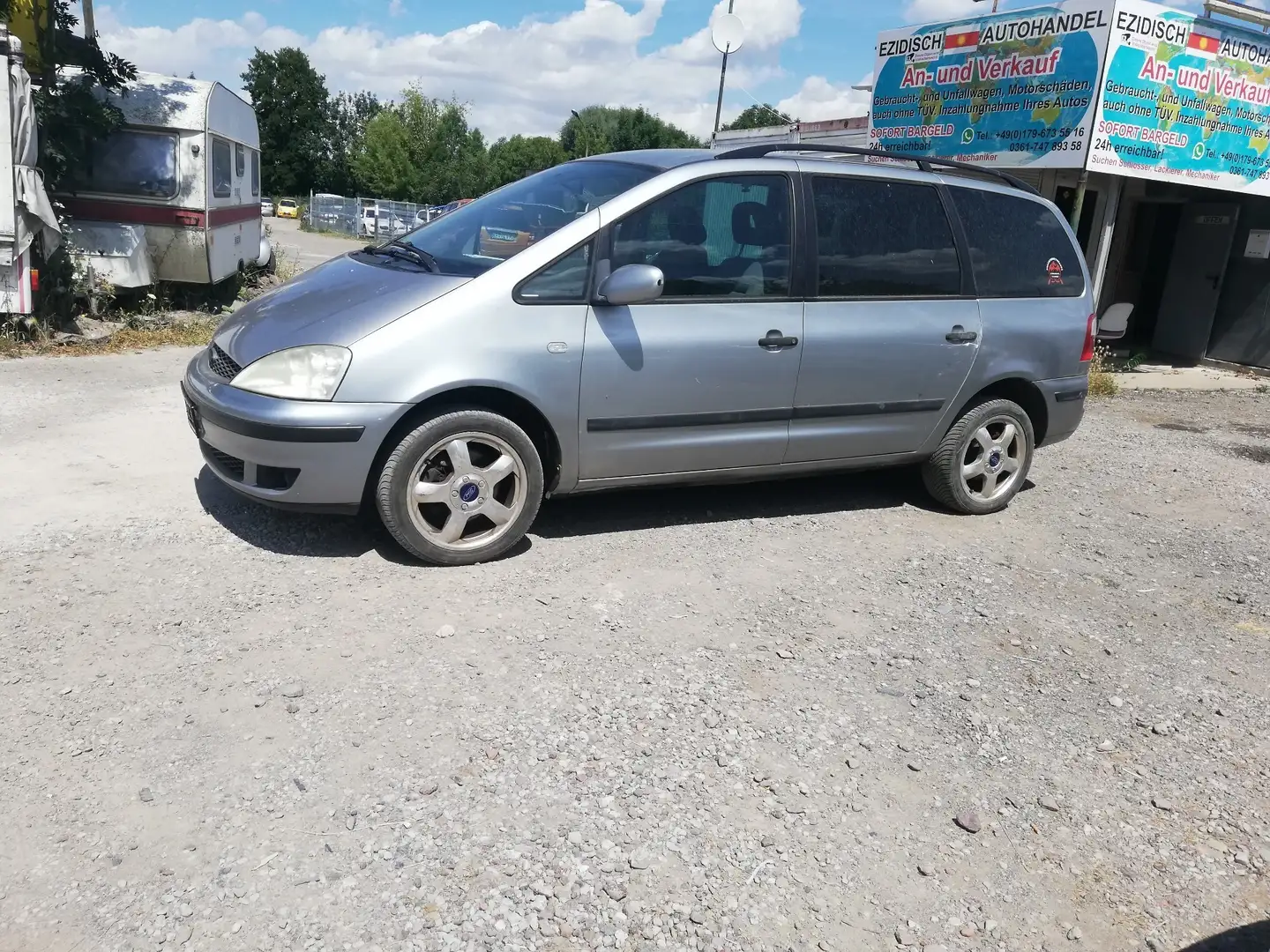 Ford Galaxy 16V Ambiente Zilver - 2
