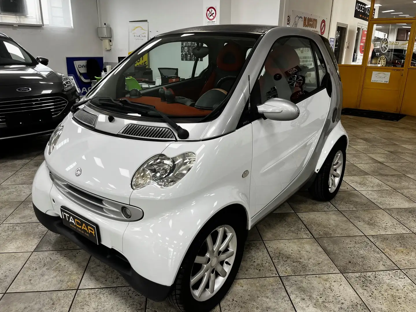 smart forTwo Fortwo 0.7 Smart Passion 61cv Bianco - 2