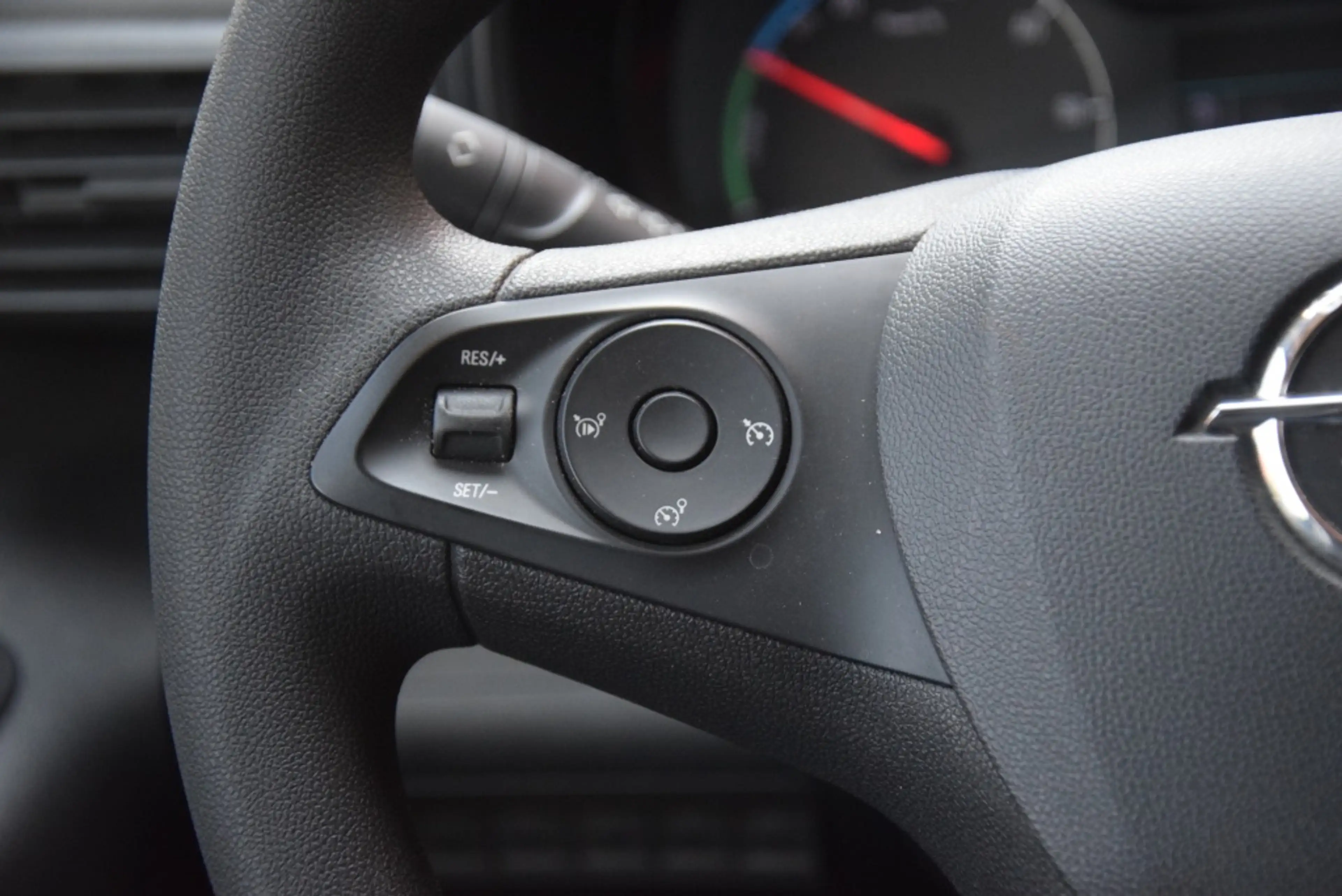 Opel Combo-e Electric 136 L1 Edition Airco/Cruise/PDC — photo 15