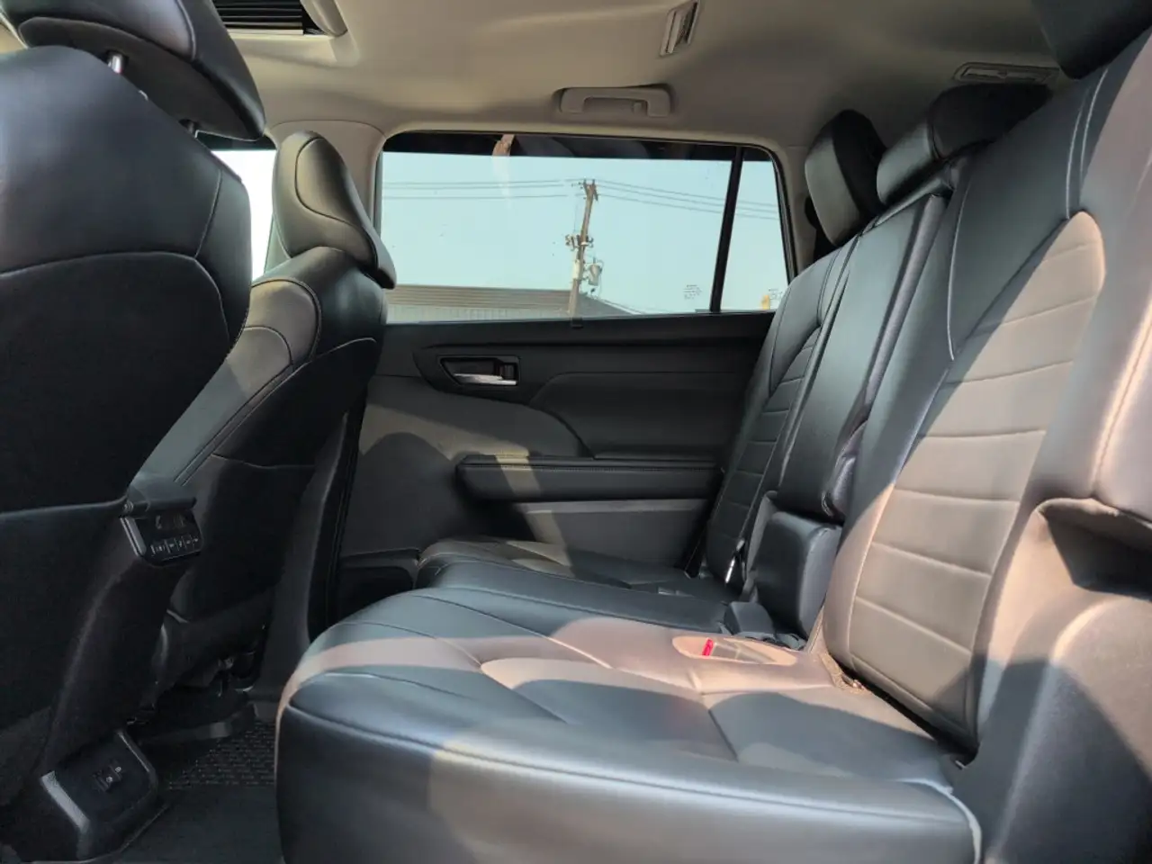 Toyota Highlander снимка Toyota Highlander
